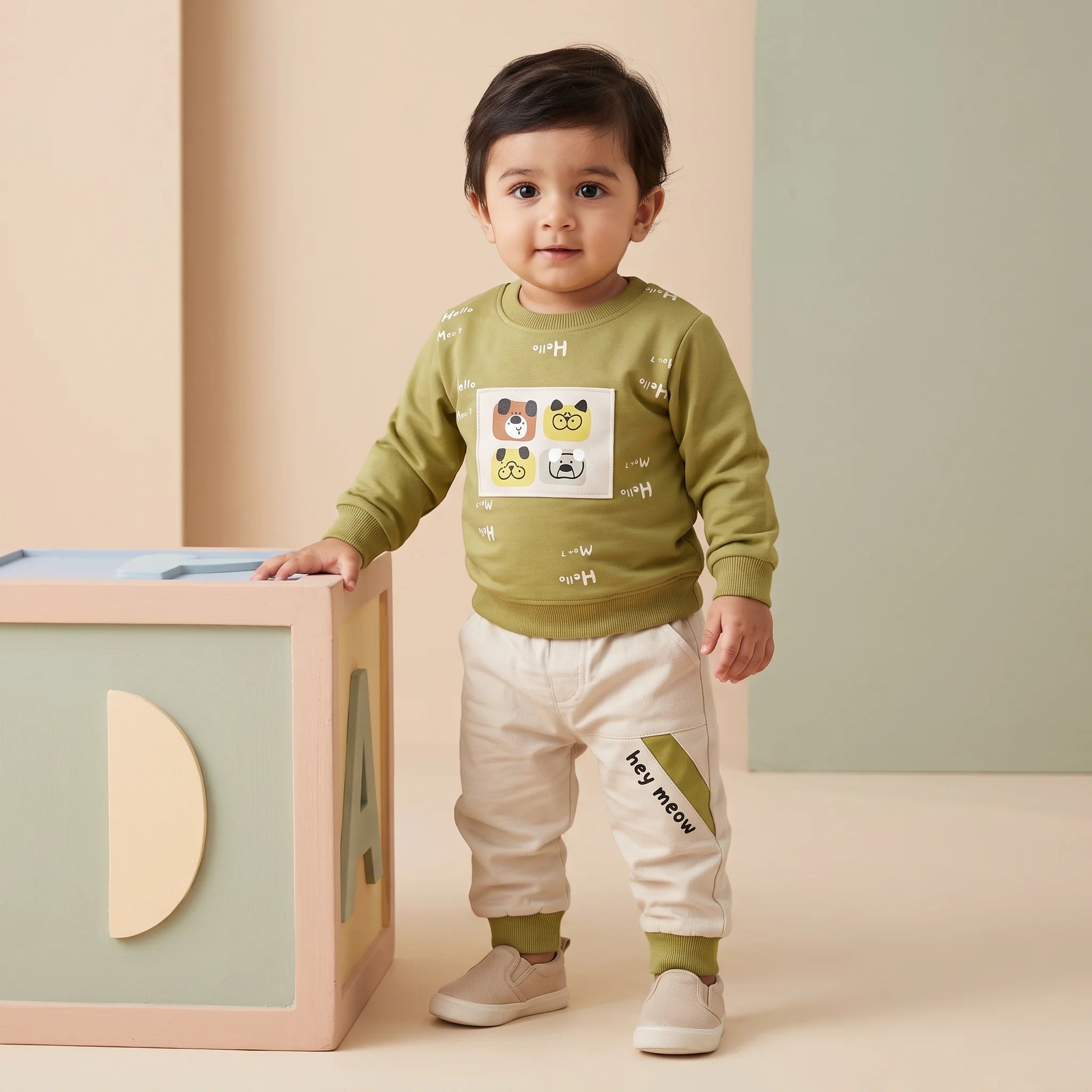 KidsNWear Little Pals Printed Sweatshirt & Jogger Set