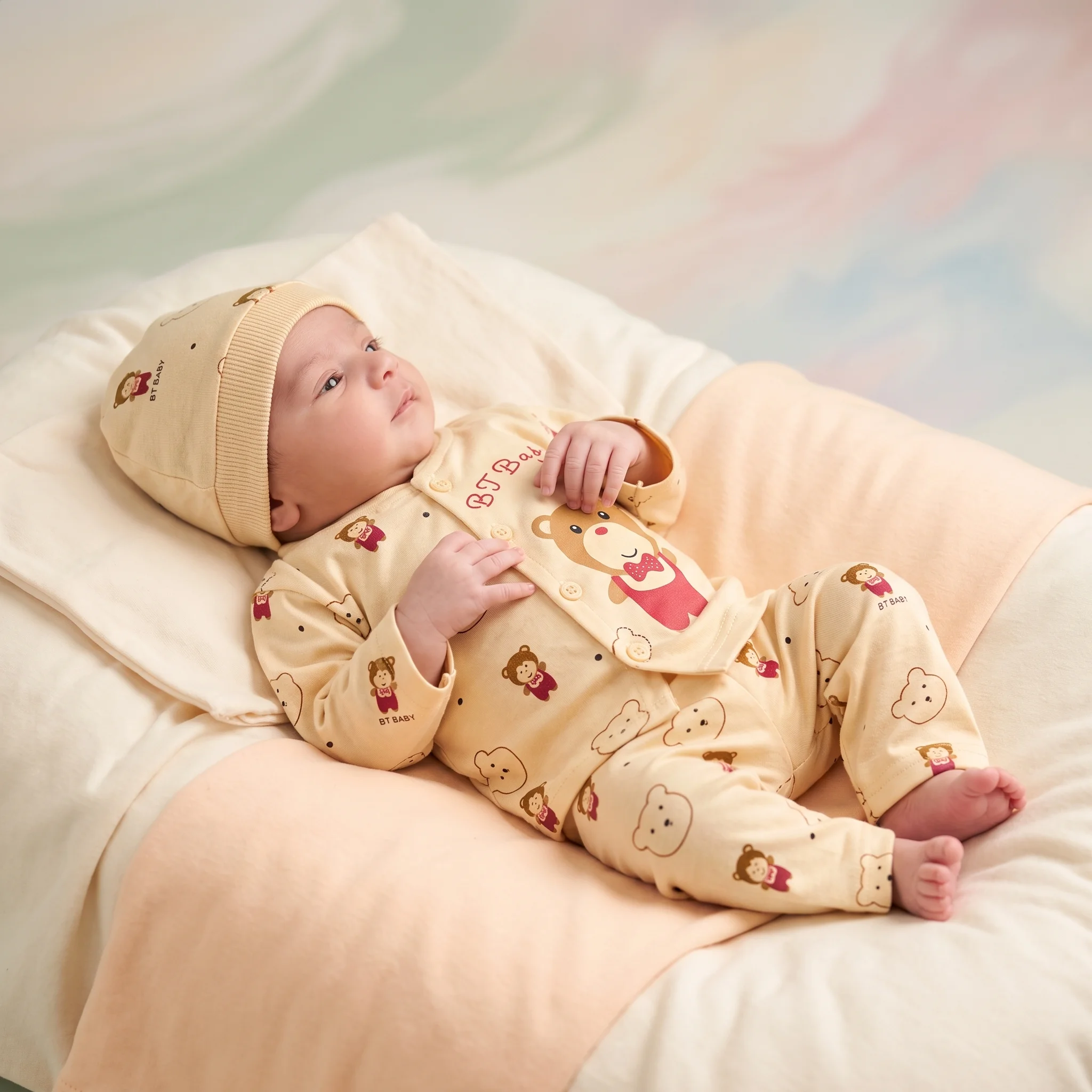 Infant Cartoon Bear Premium Cotton Romper and Beanie Hat Set - Image 3
